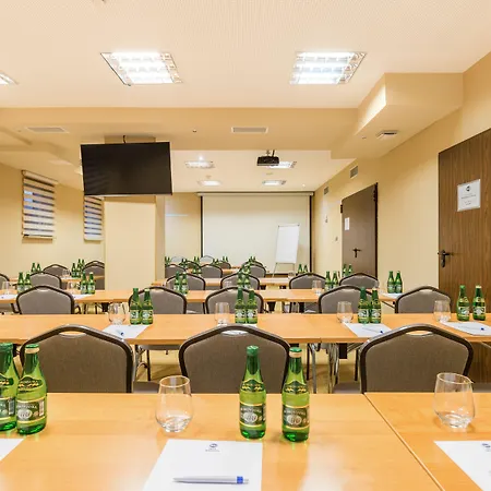 Hotel Poleczki Warsaw Airport-3